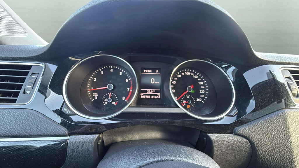 jetta-10-1759124988484-907346564