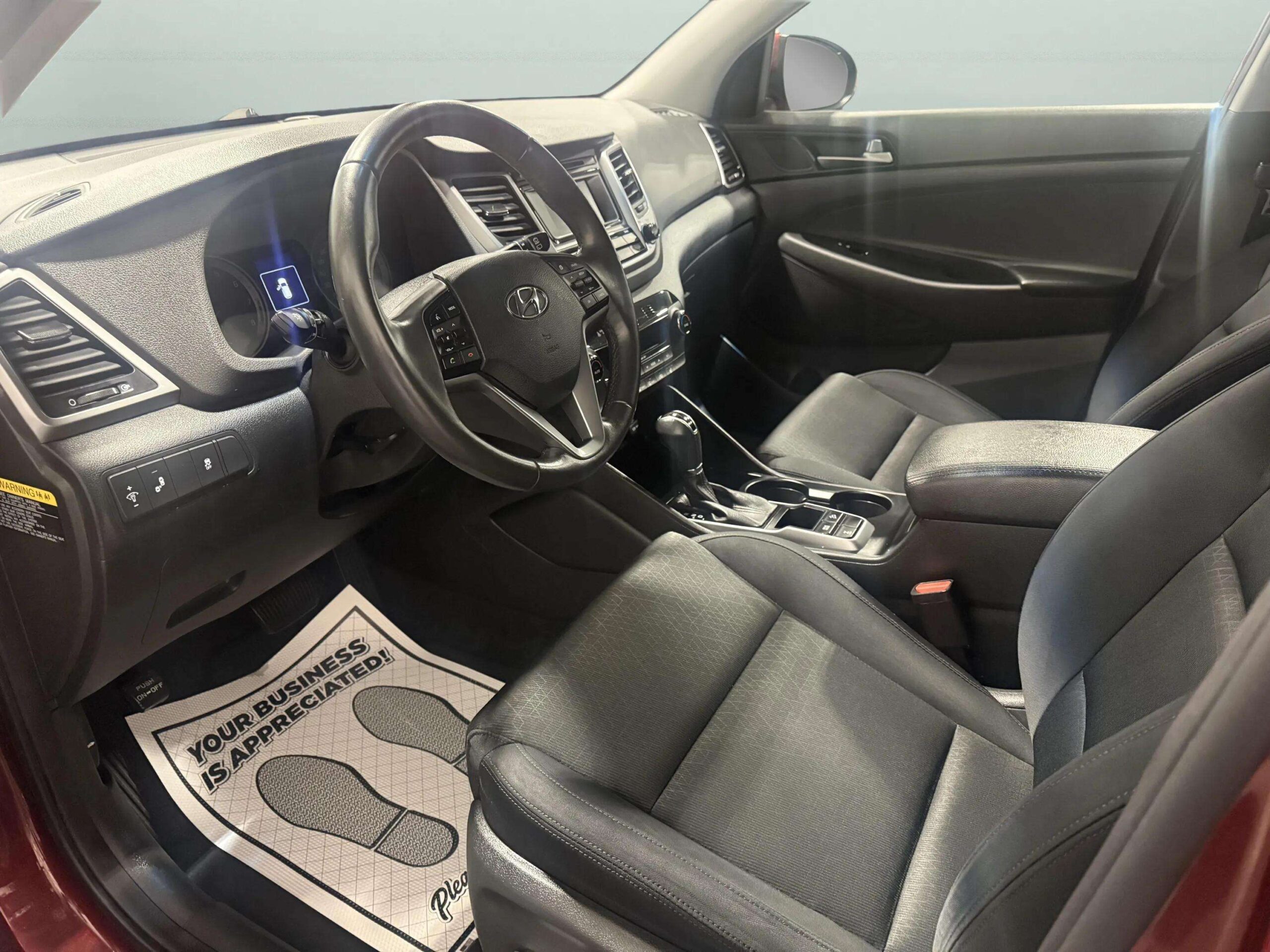 2_10_Interior_IMG_4952