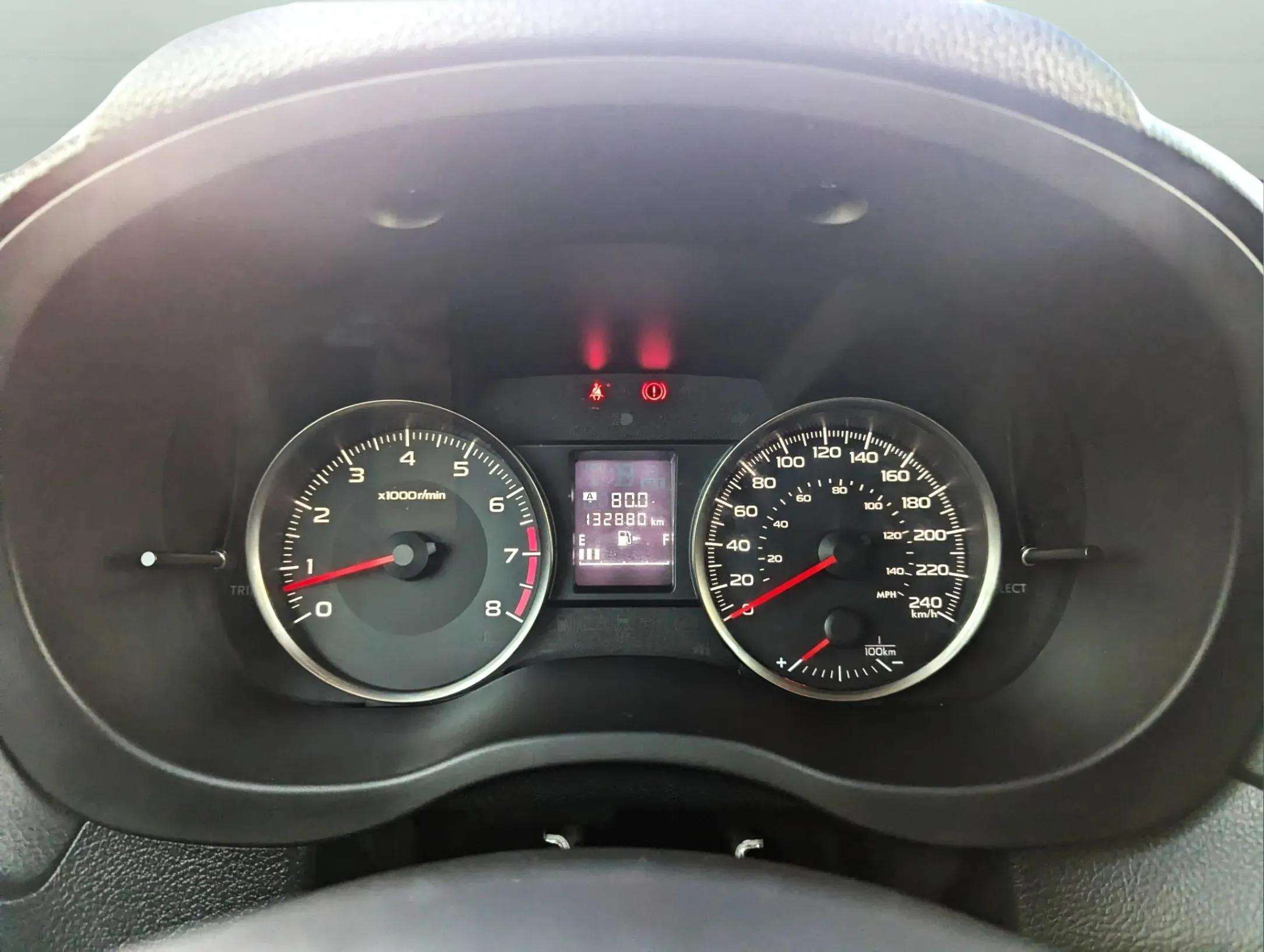 2_15_Interior_impreza9