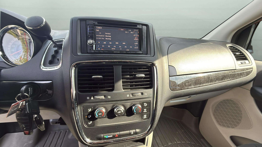 caravan-10-1759402609561-878800315