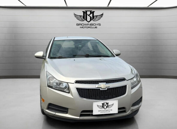cruze-01-1759402937908-909228868