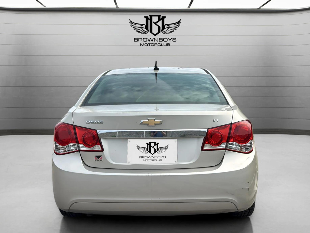 cruze-04-1759402937908-160514269