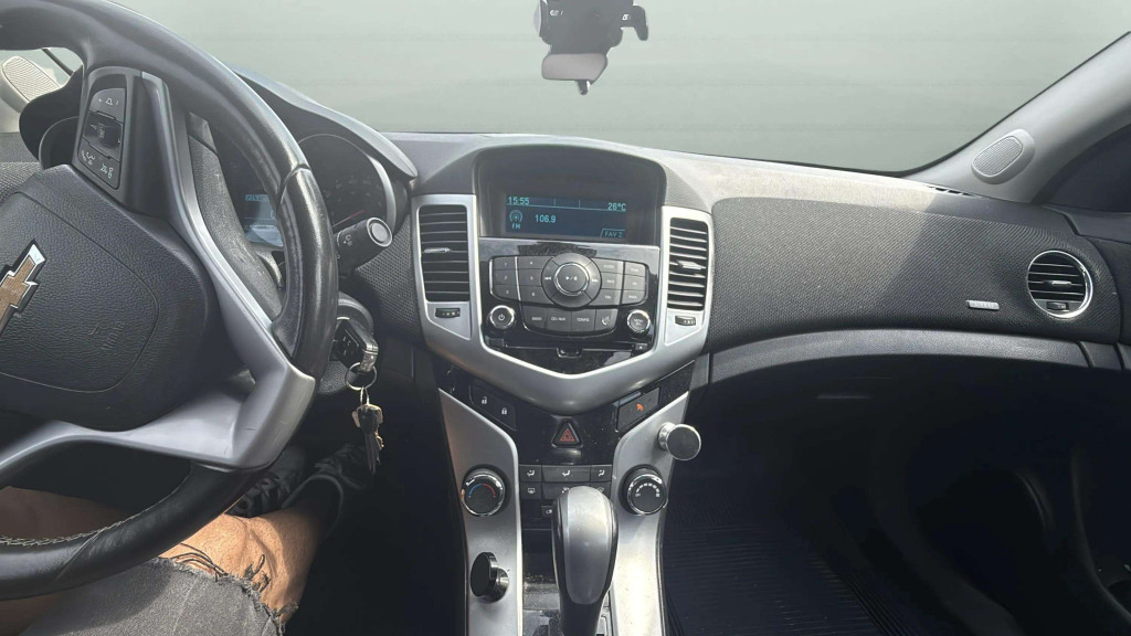 cruze-07-1759402937931-515930830