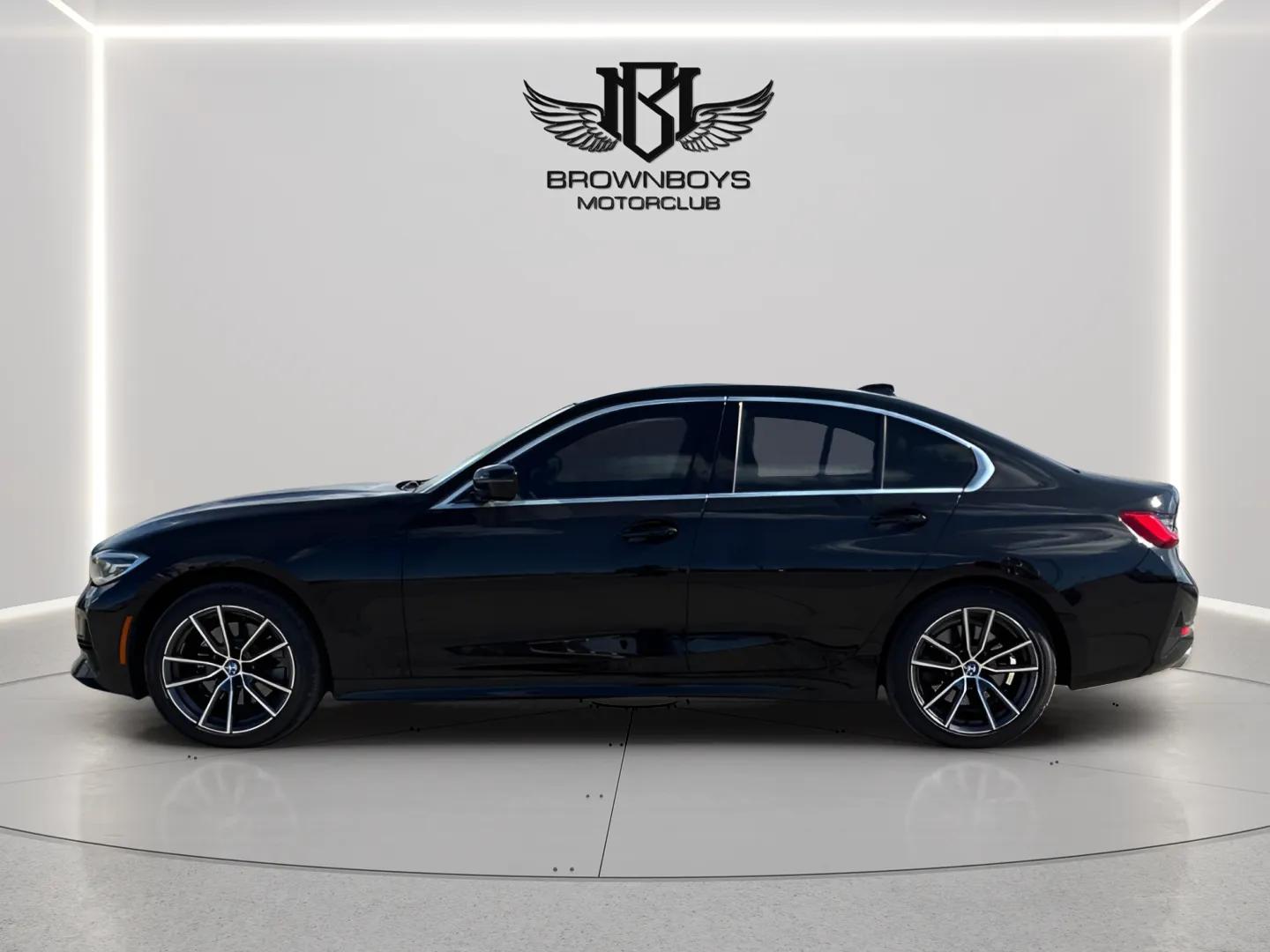 2019 BMW 3 Series 330i xDrive Sedan - Photo 2
