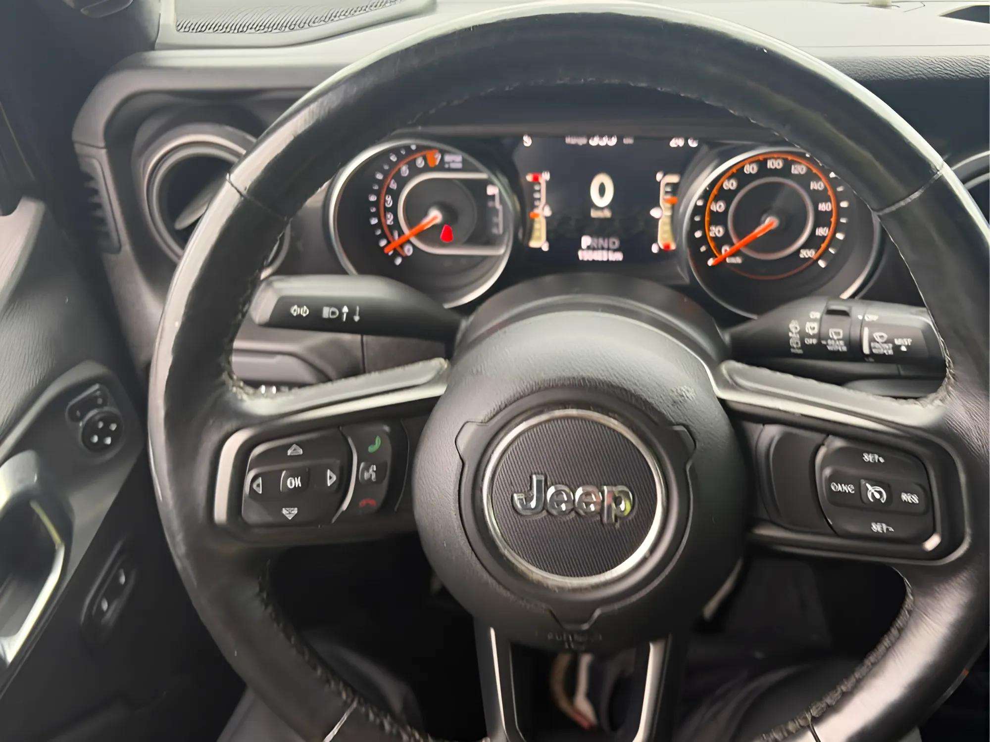 2020 Jeep Wrangler Unlimited Sport Altitude 4×4 - Photo 10