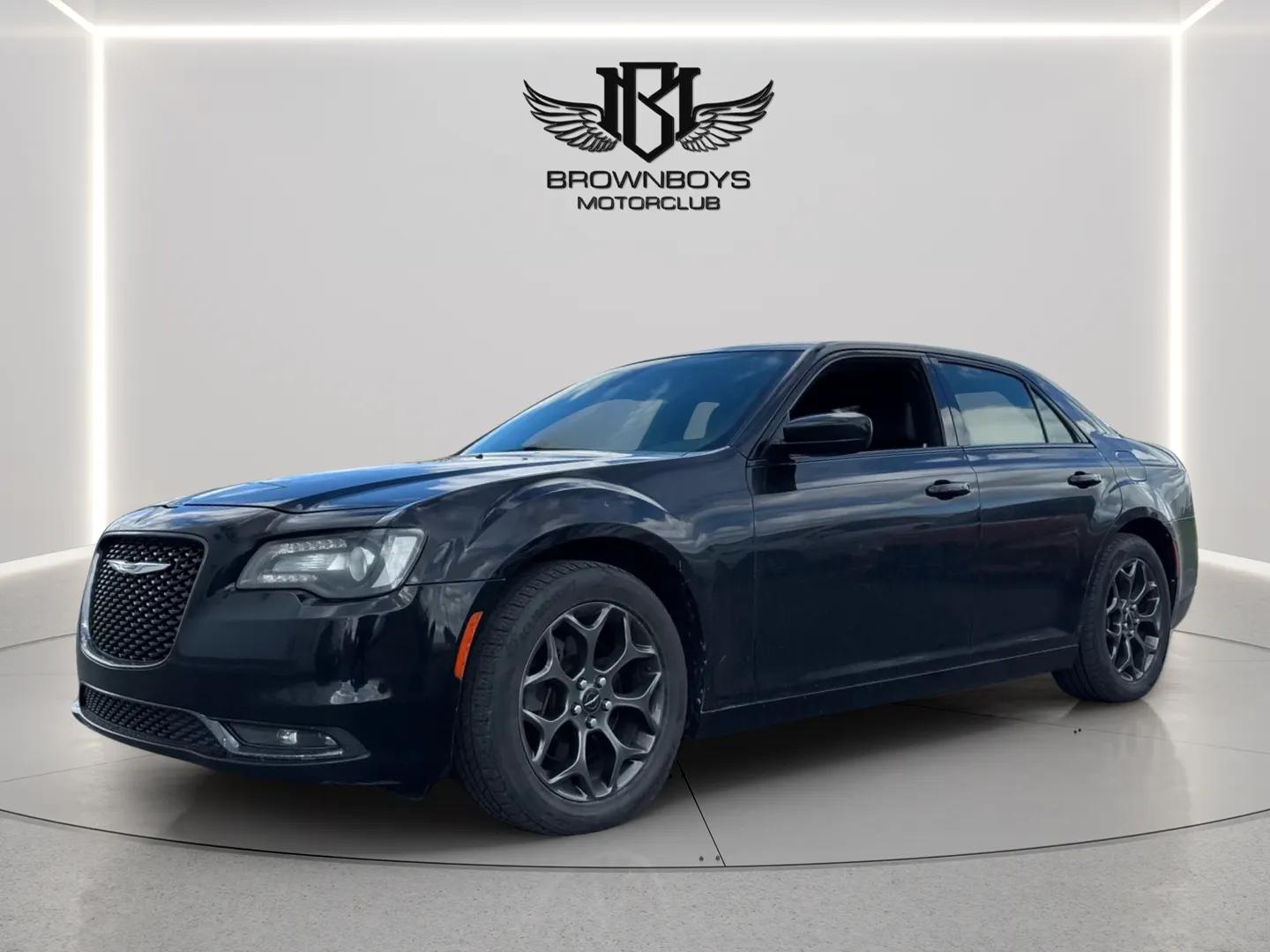 2018 Chrysler 300 S AWD - Photo 1