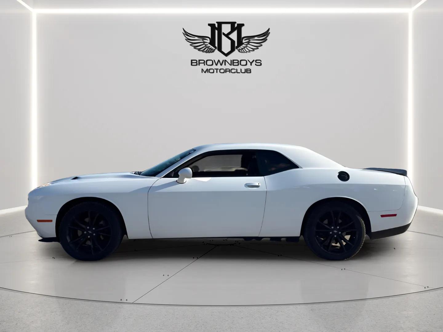 2018 Dodge Challenger SXT Plus - Photo 2