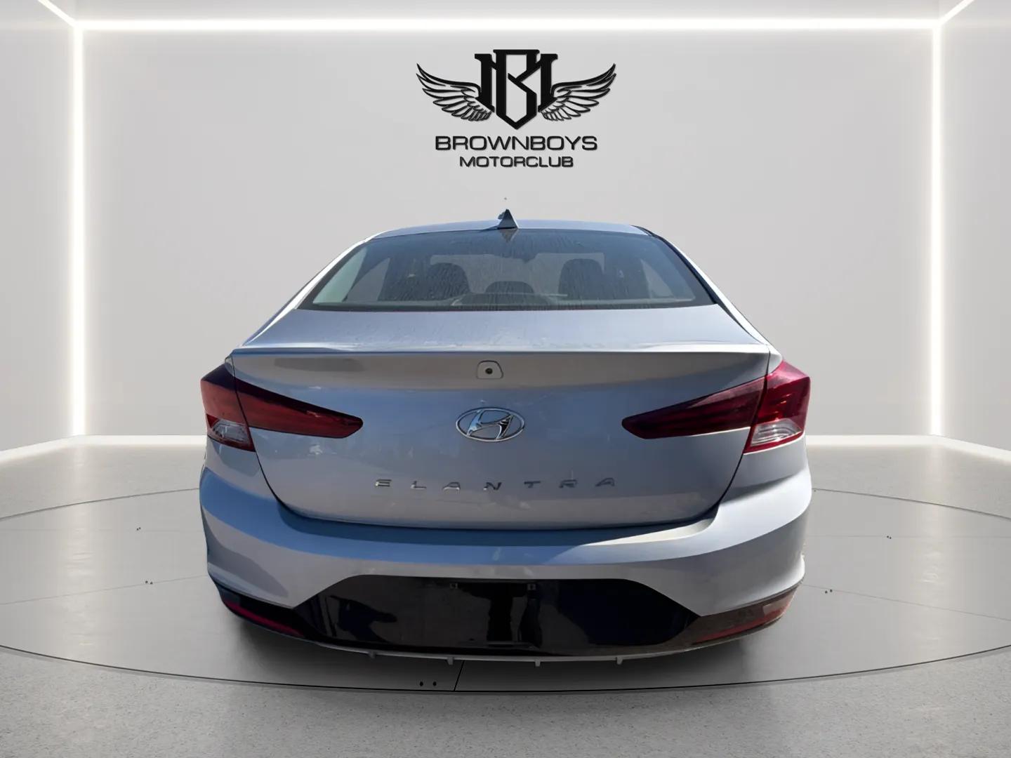 2020 Hyundai Elantra Preferred w/Sun & Safety Package IVT - Photo 3