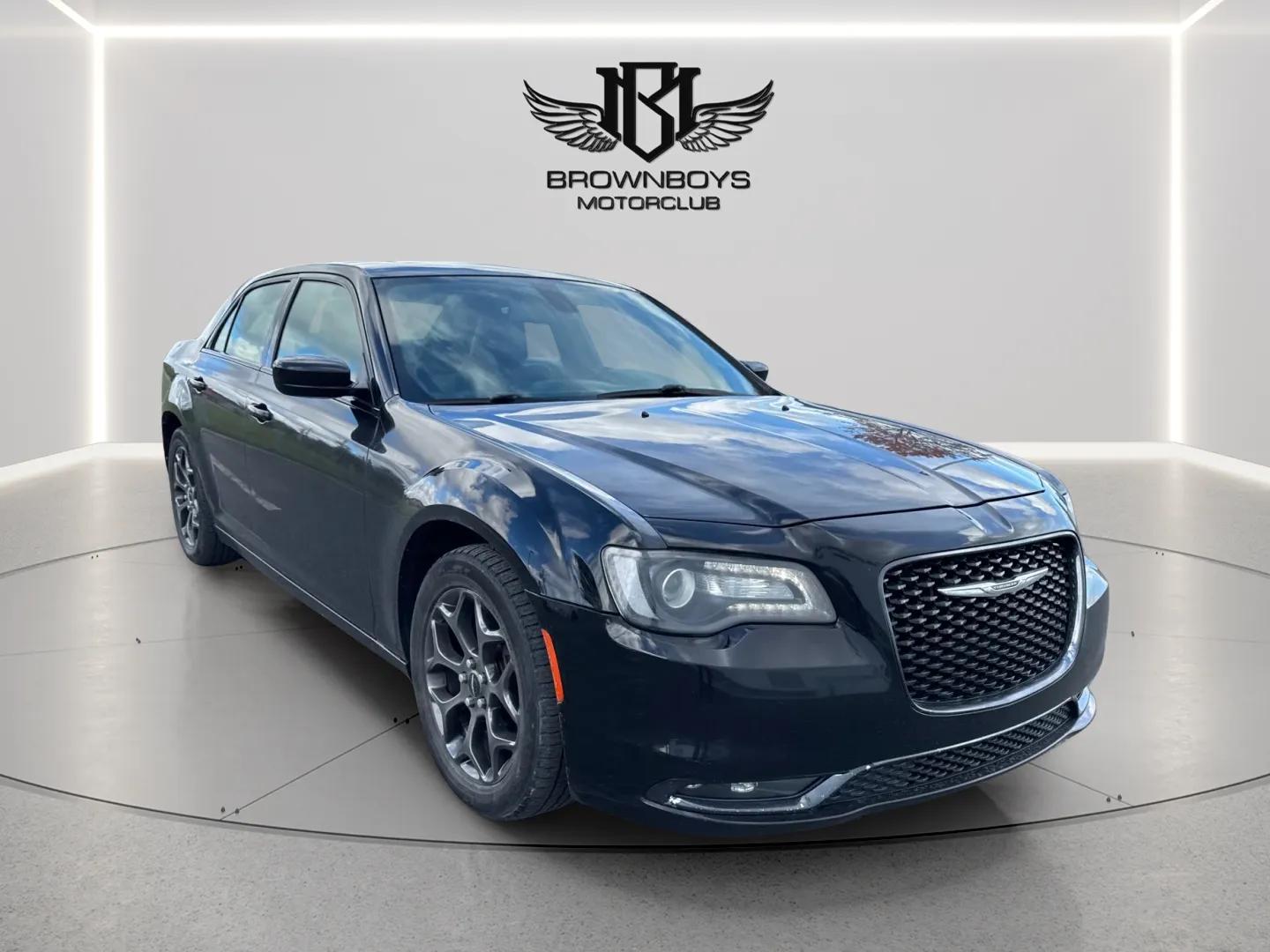 2018 Chrysler 300 S AWD - Photo 5