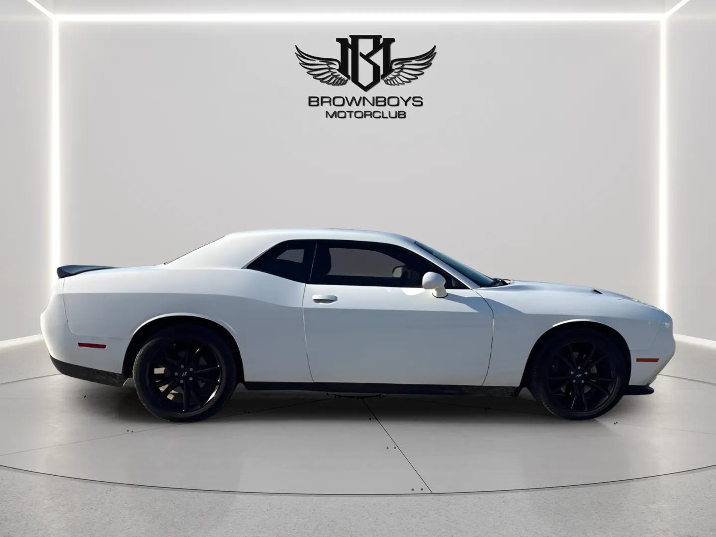 2018 Dodge Challenger SXT Plus - Photo 6