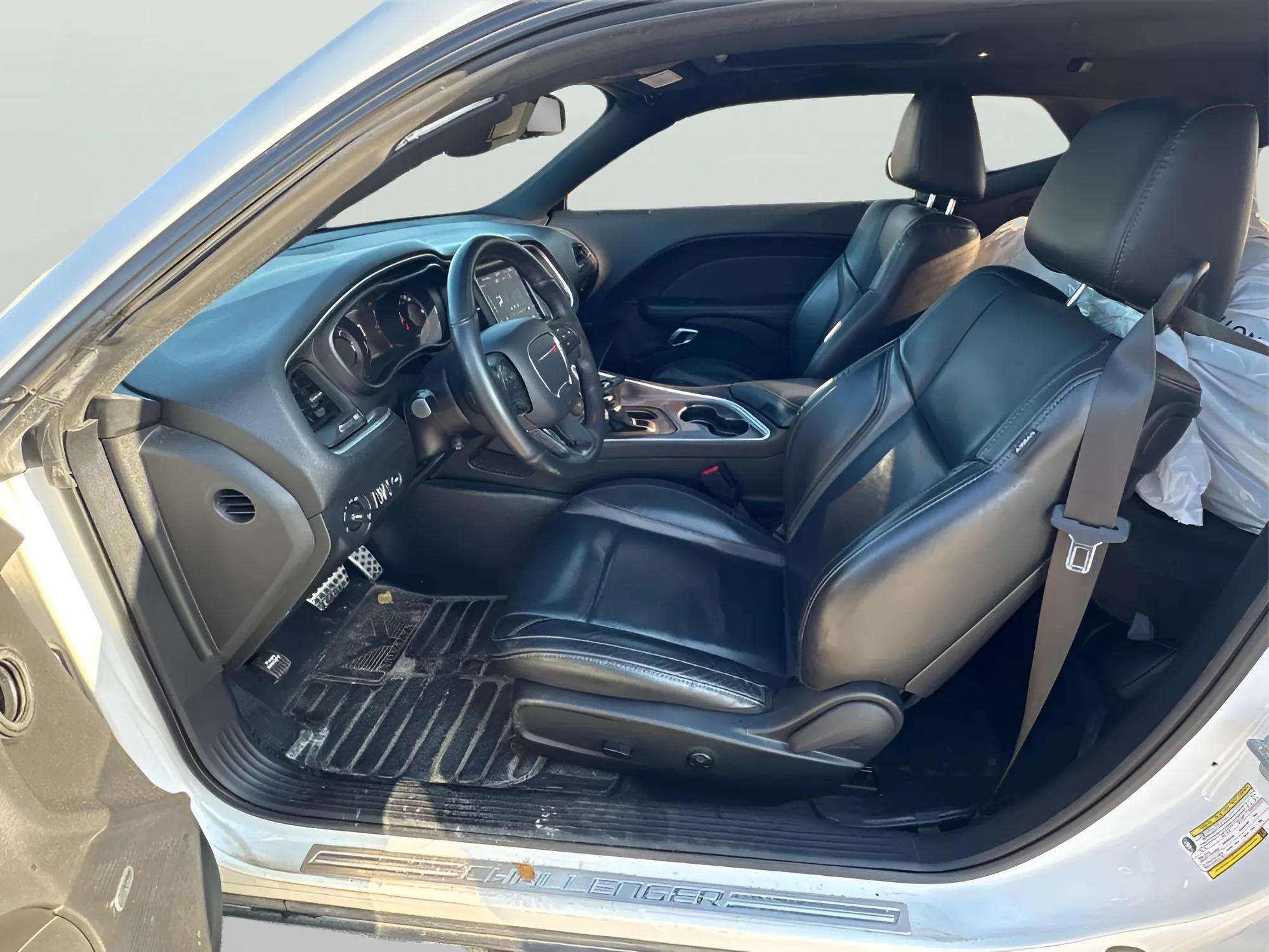 2018 Dodge Challenger SXT Plus - Photo 10