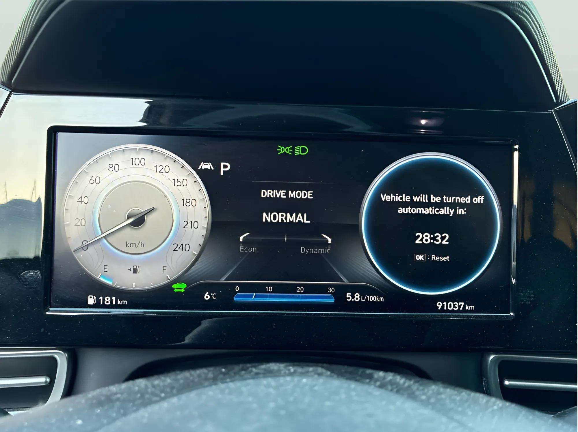 2022 Hyundai Elantra Hybrid Ultimate w Upgrades - Photo 11