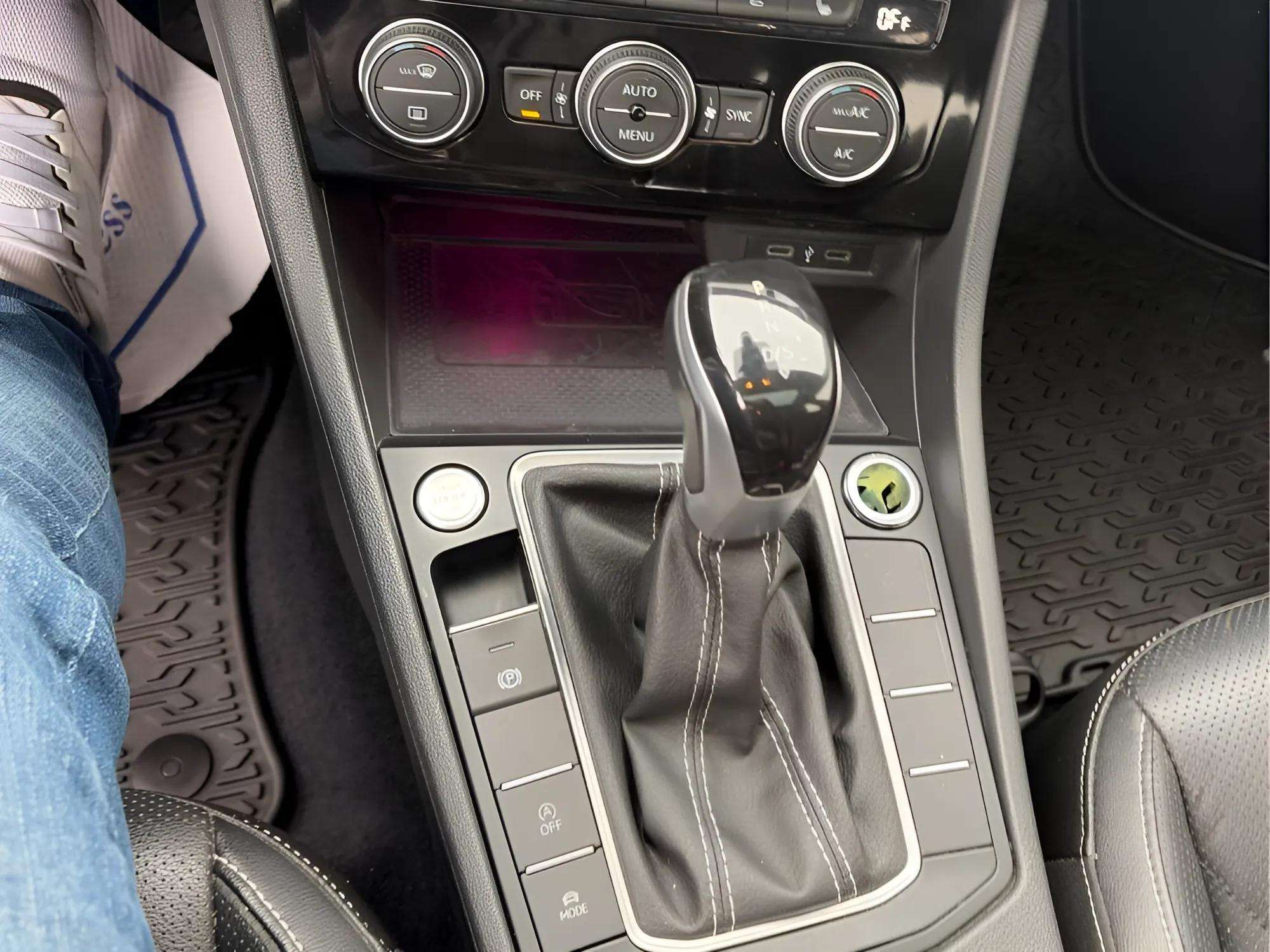 2022 Volkswagen Jetta Highline - Photo 12