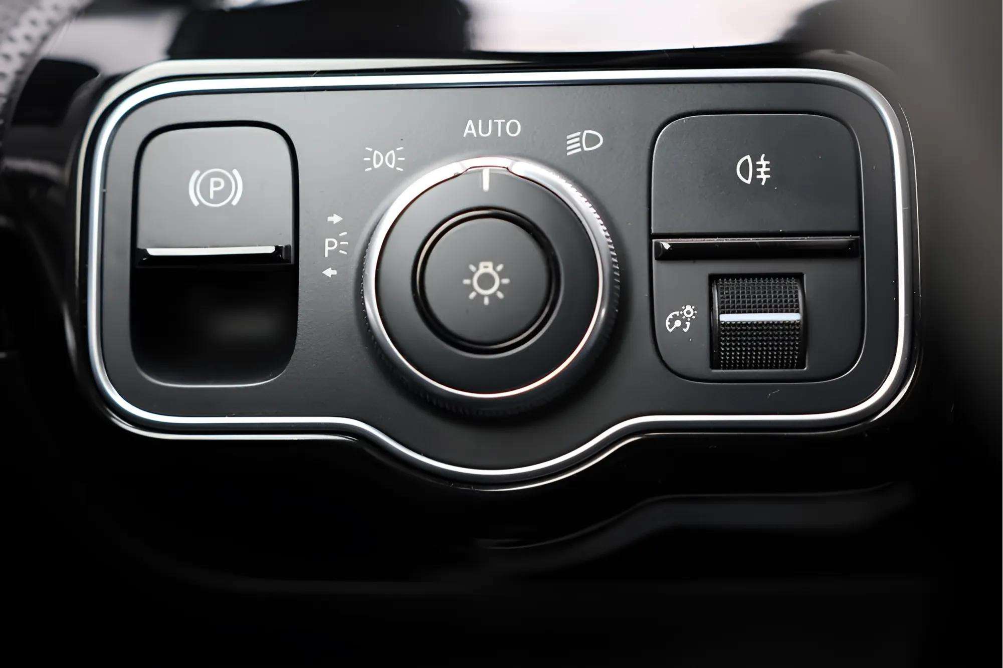 2019 Mercedes-Benz A-Class A 250 - Photo 10