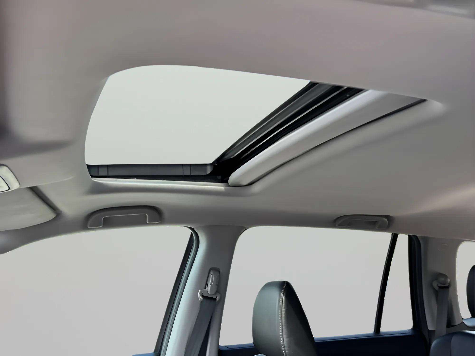 2018 Honda Pilot EX-L Navi AWD 8 passenger - Photo 13