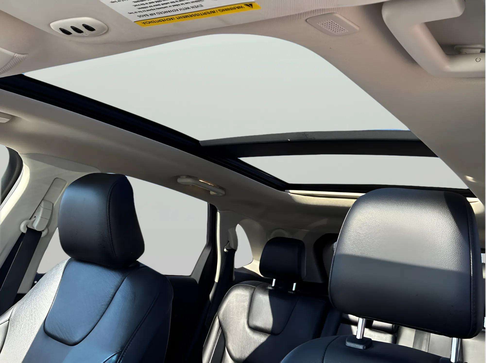 2020 Ford Edge Titanium AWD - Photo 15