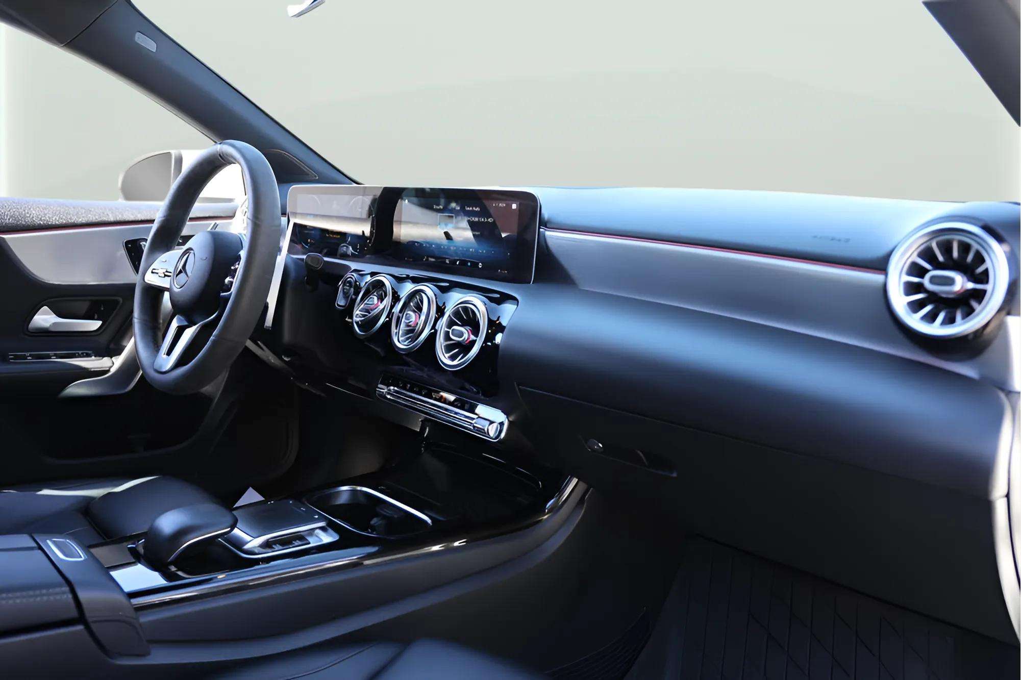 2019 Mercedes-Benz A-Class A 250 - Photo 13