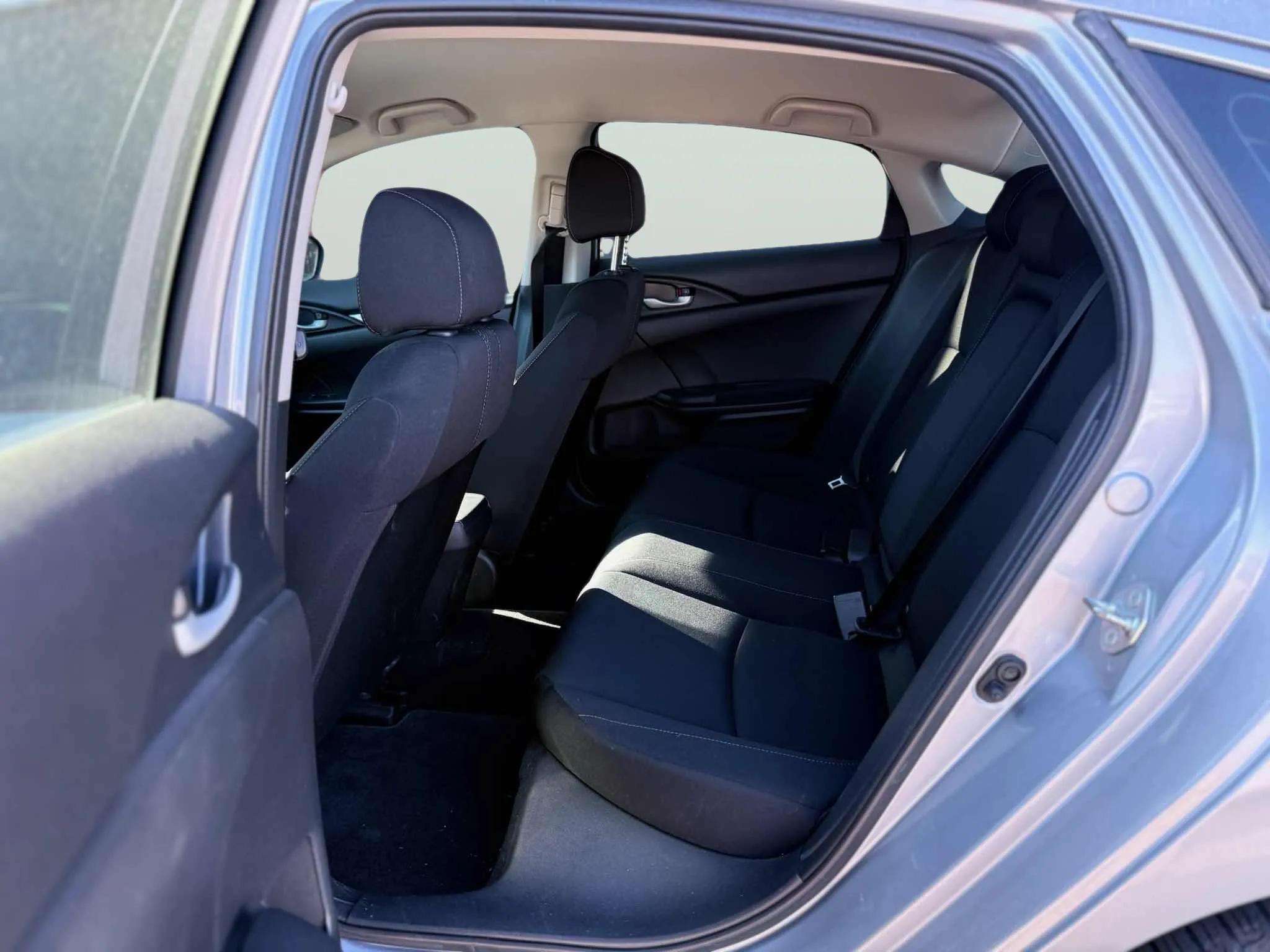 2018 Honda Civic LX - Photo 8